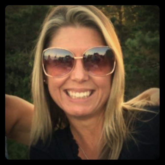 Meet your Posher, Dian - Picture 1 of 1